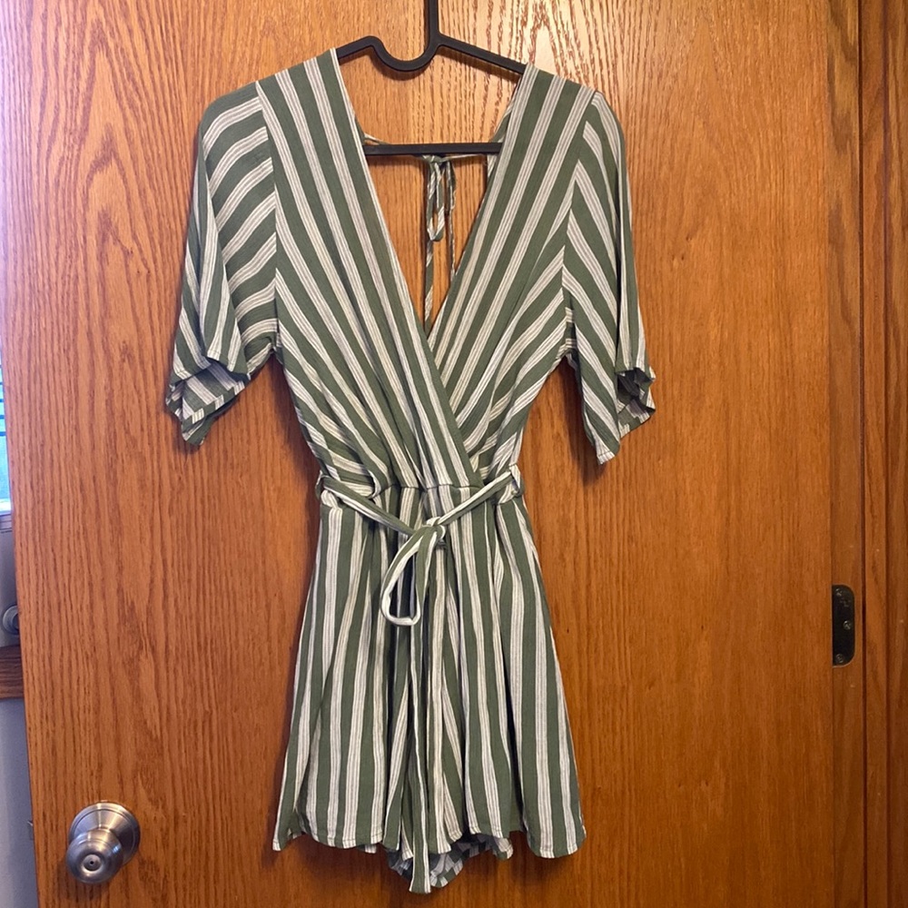 Adorable Trixxi jumper, size small